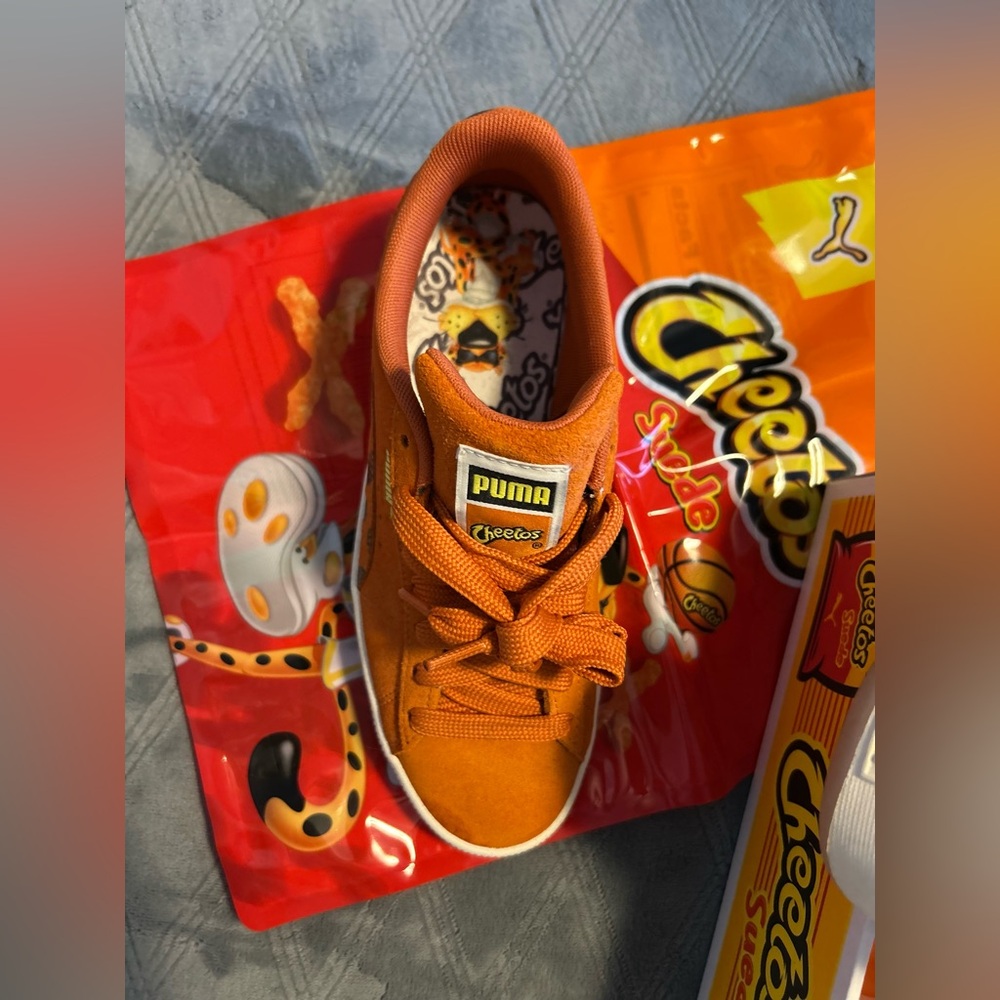 Puma Special Edition Suede Cheetos ‘Chester’ Jr. Shoes - Picture 2 of 6